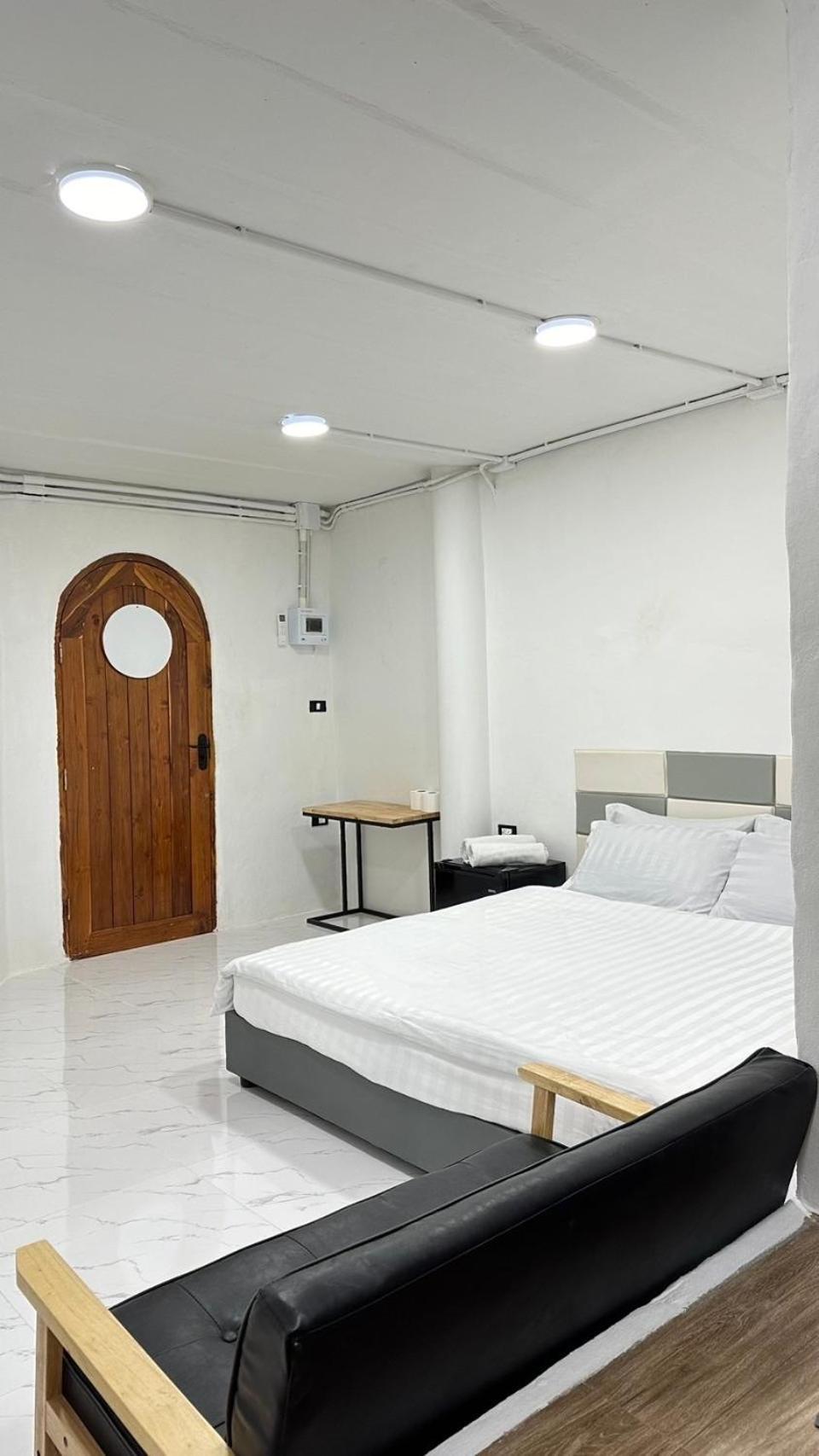 Megun 10 L Appartement Bangkok Buitenkant foto
